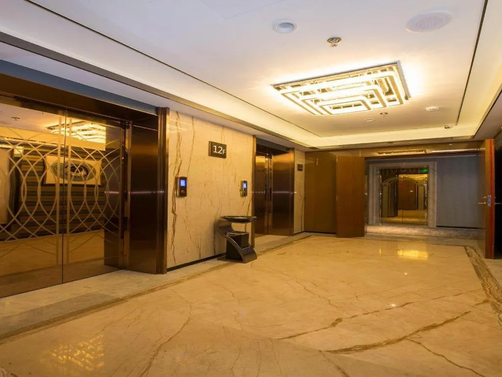 Meiqiu-Fino Hotel Zhuhai 4*,  China