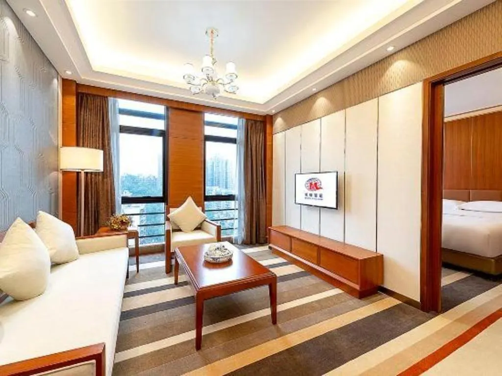 Meiqiu-Fino Hotel Zhuhai 4*,